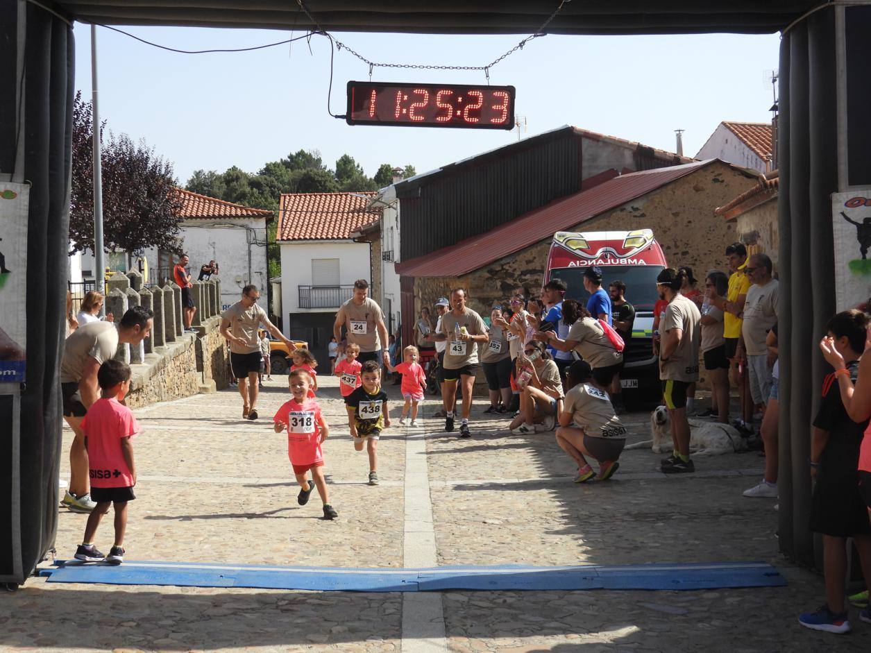 La Carrera Popular El Cabaco celebra su primera edición con una gran acogida