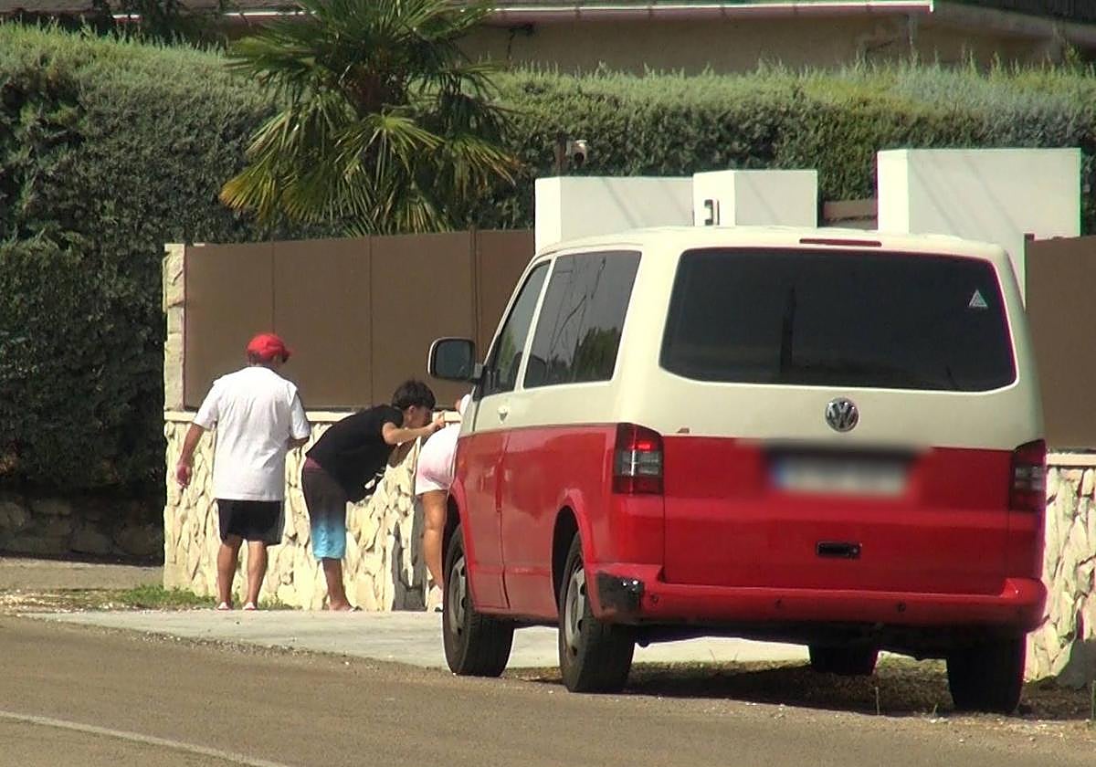 Imagen de la casa de Sofía Suescun y Kiko Jiménez, cerrada a cal y canto.