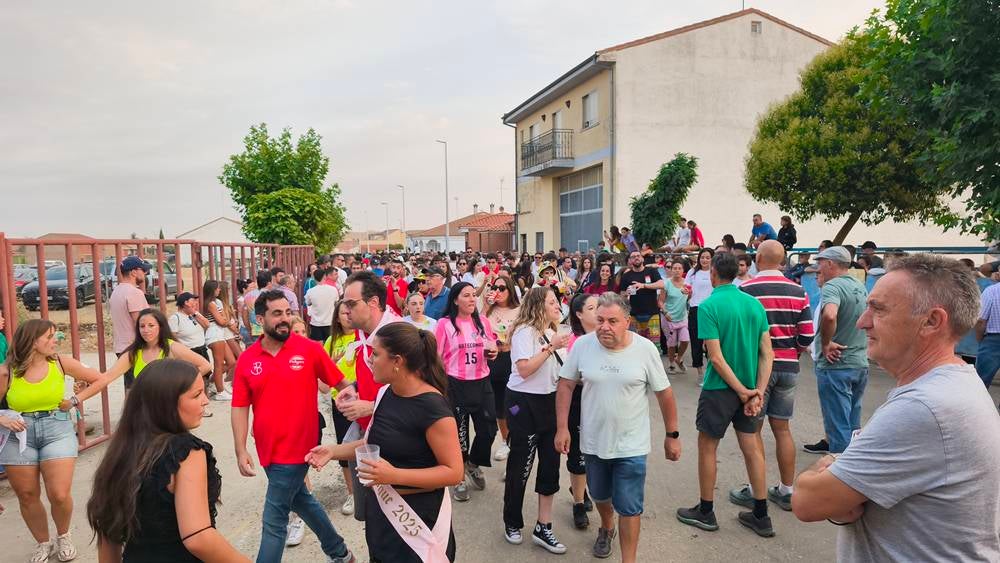 Multitudinario segundo encierro en Macotera