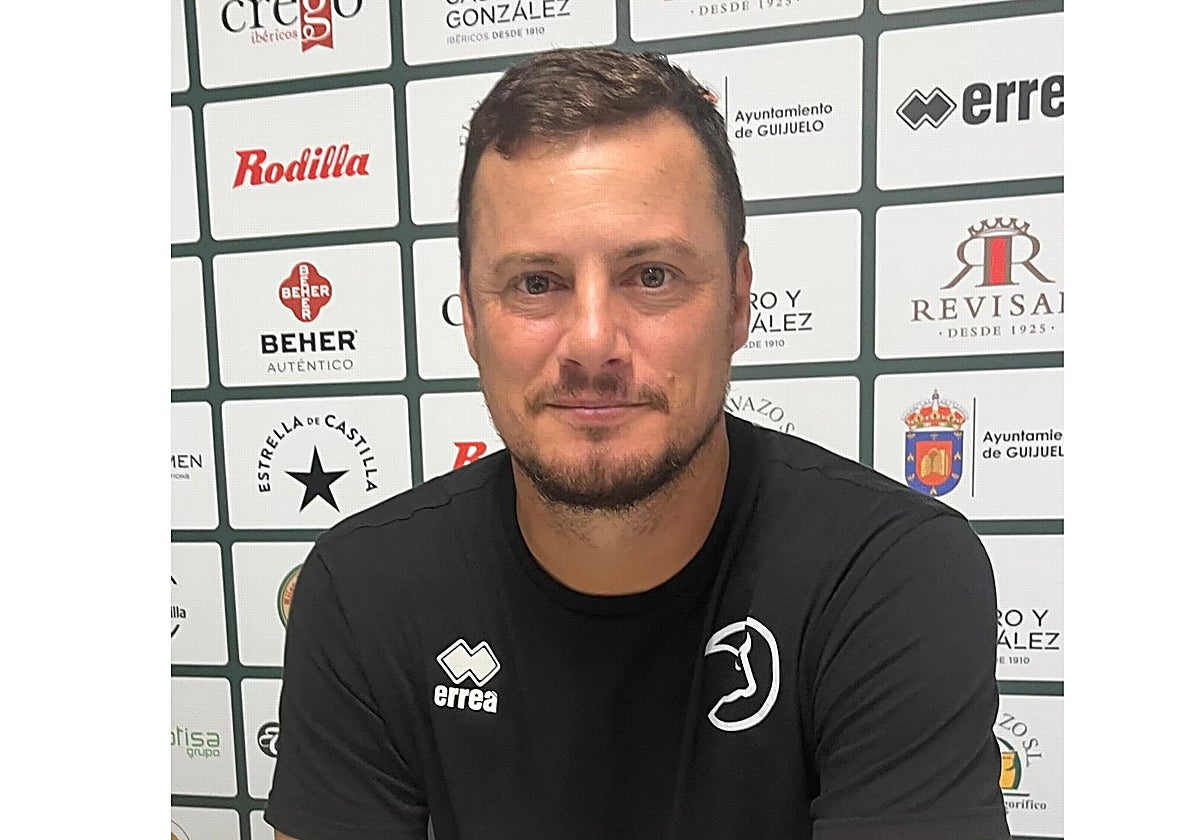 Oriol Riera, en el municipal Luis Ramos de Guijuelo.