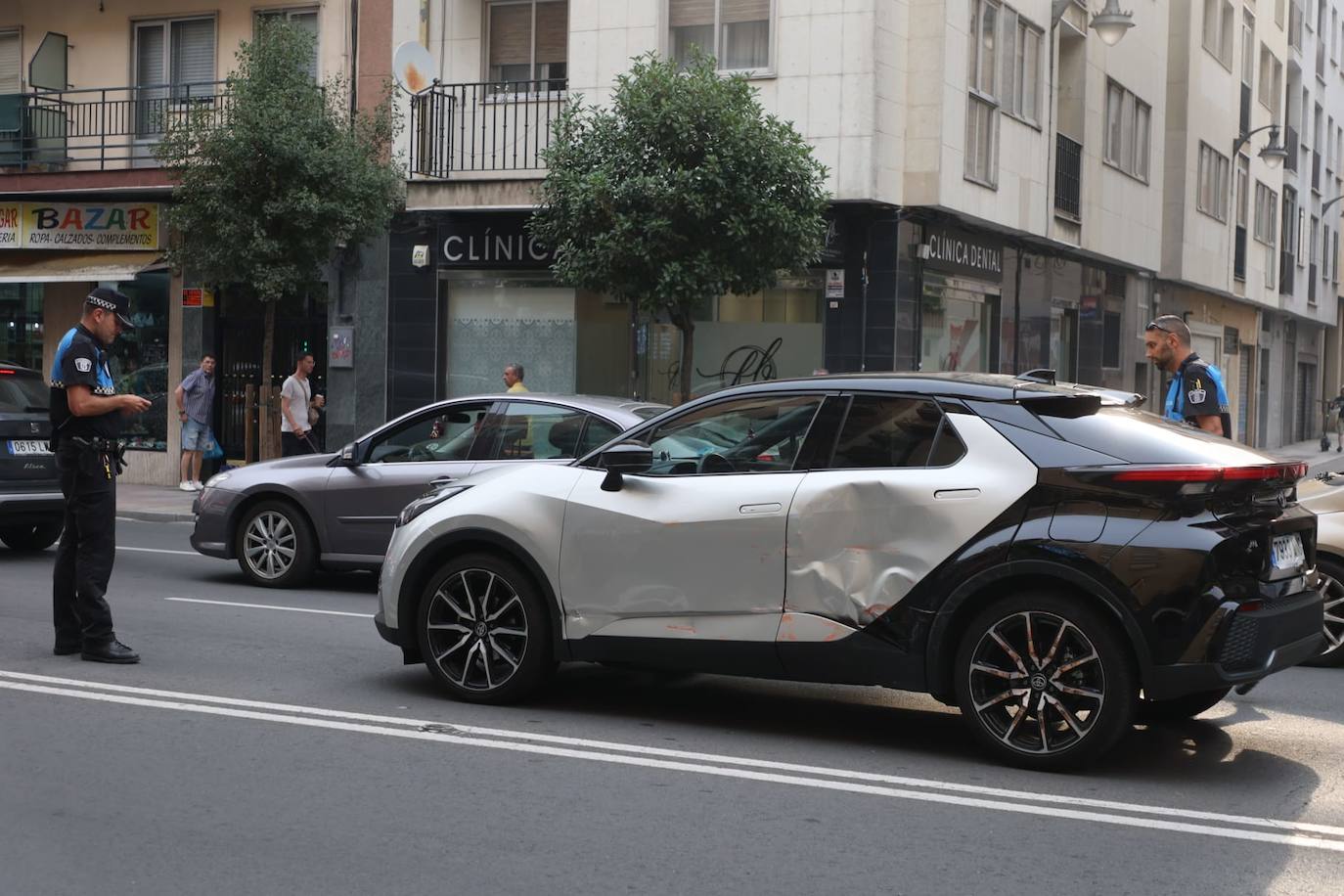 Así han quedado los dos vehículos implicados en el accidente de Canalejas