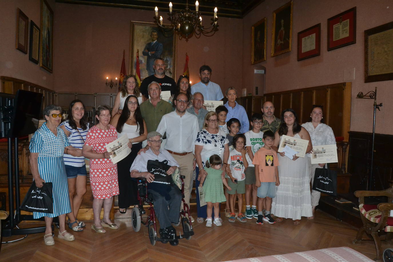 Ciudad Rodrigo entrega los premios del Martes Mayor a los galardonados