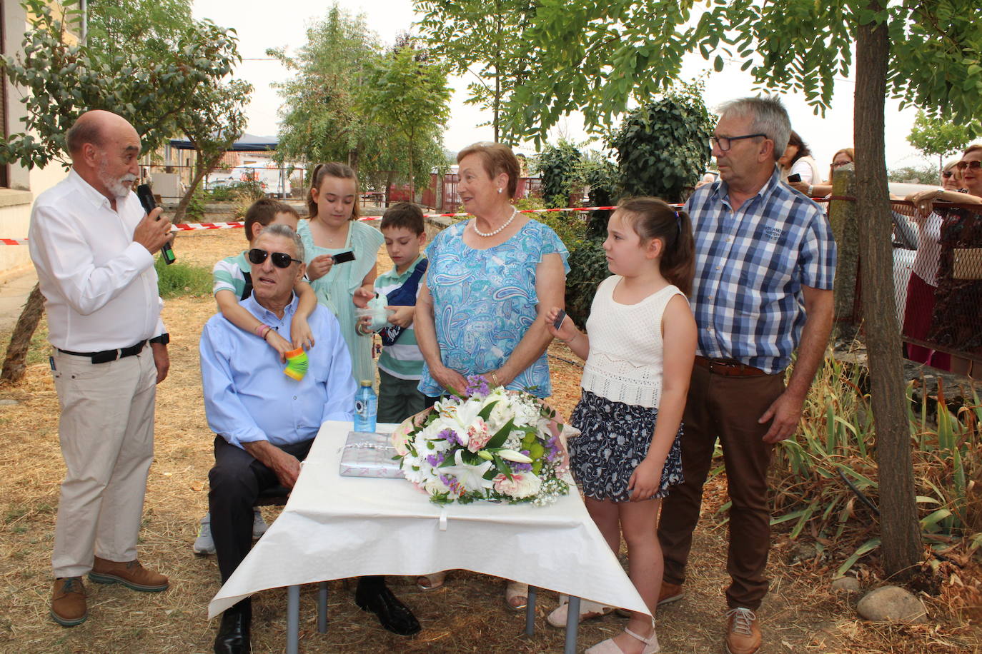 Fin de fiesta con homenaje y relevo en la Hermandad de San Roque en Puente del Congosto