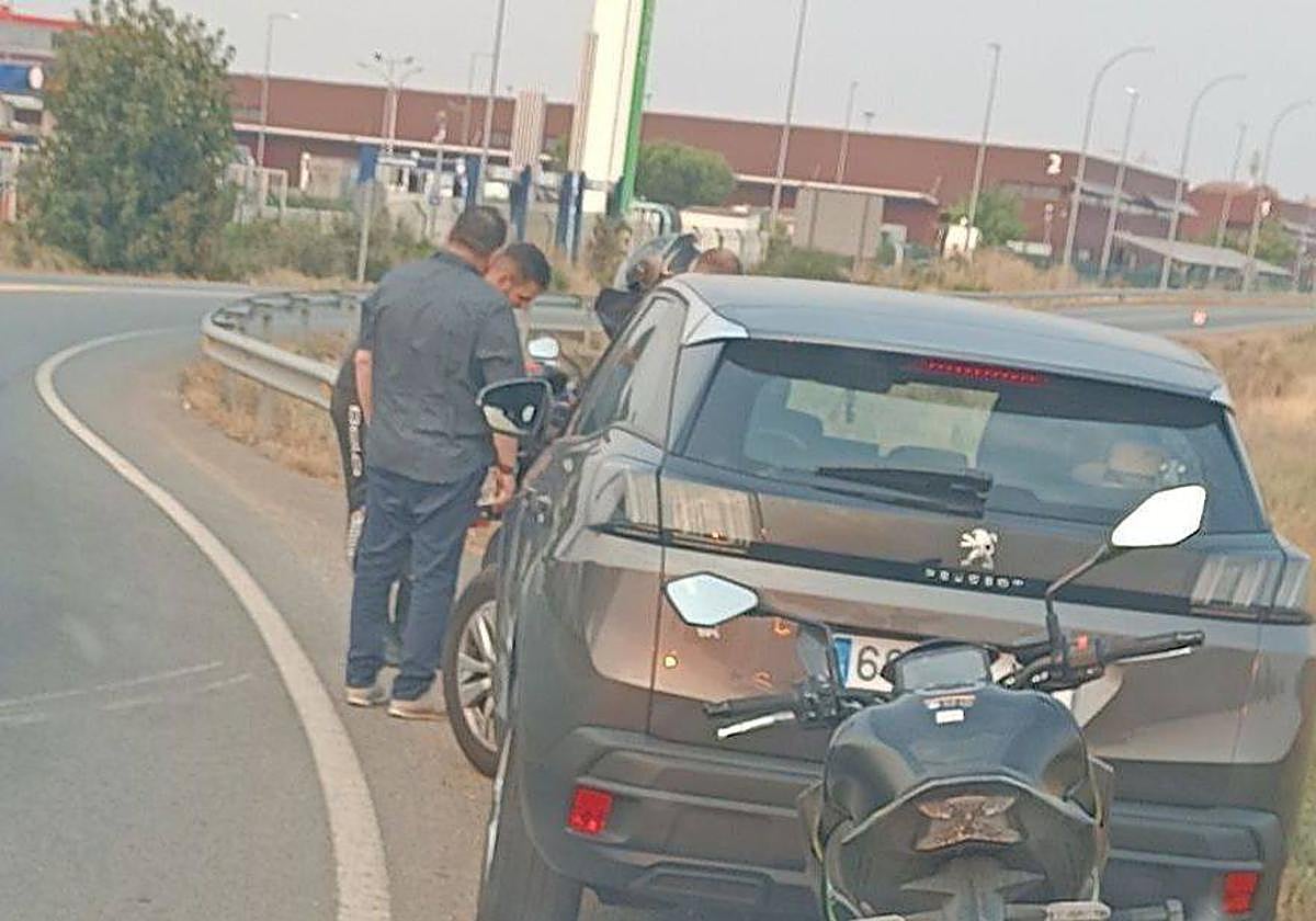 Imagen del accidente, con una moto implicada.