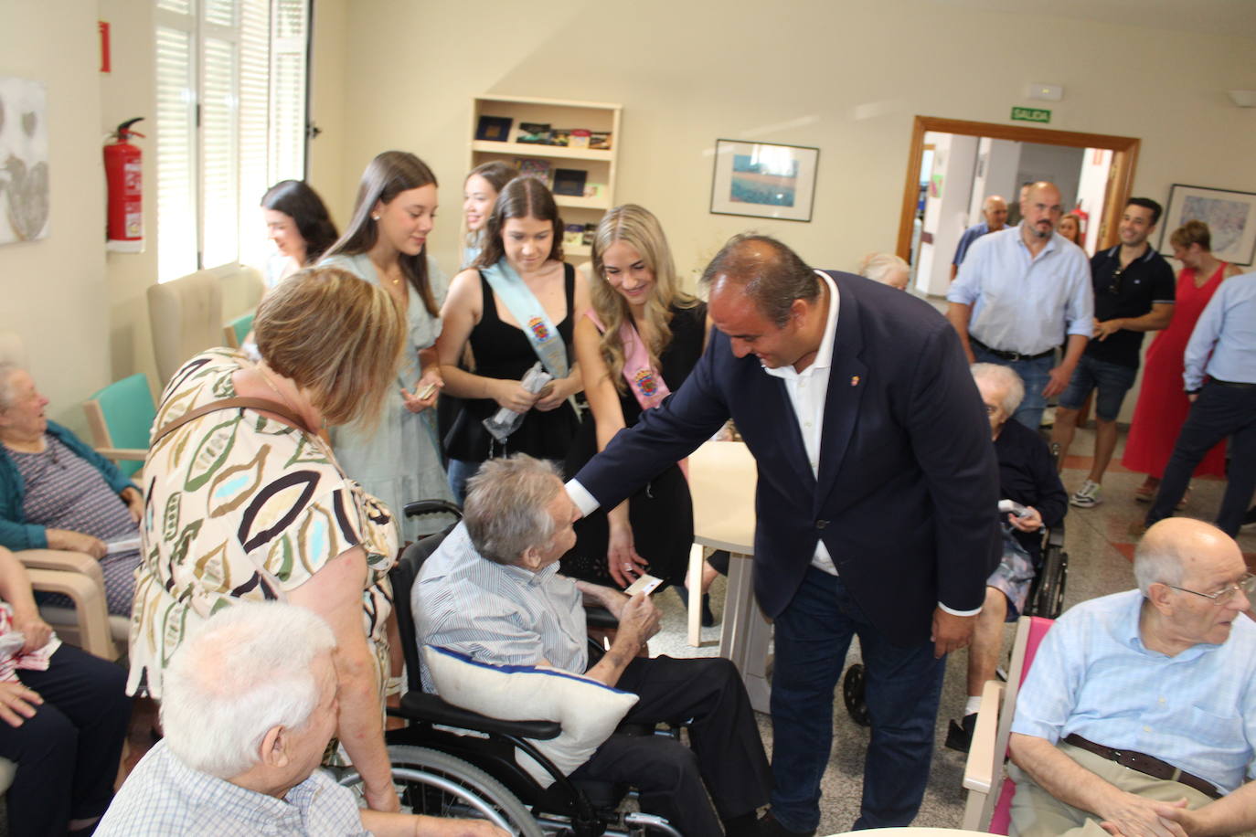 Guijuelo rinde homenaje a los mayores en el final de sus fiestas