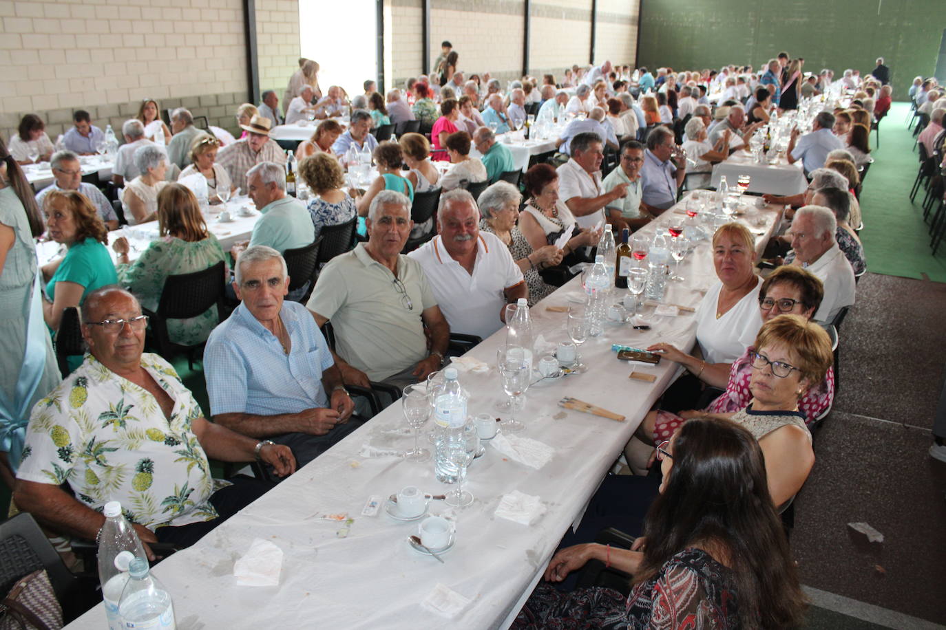 Guijuelo rinde homenaje a los mayores en el final de sus fiestas