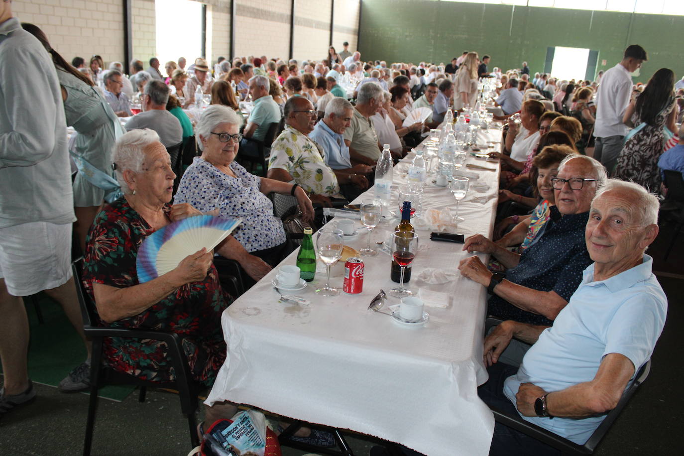 Guijuelo rinde homenaje a los mayores en el final de sus fiestas