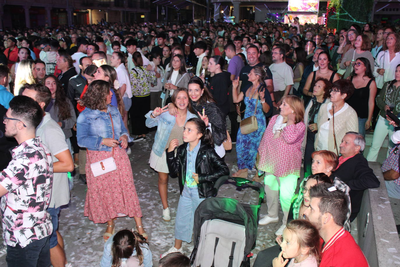 París de Noia cierra las fiestas de Guijuelo con un intenso espectáculo