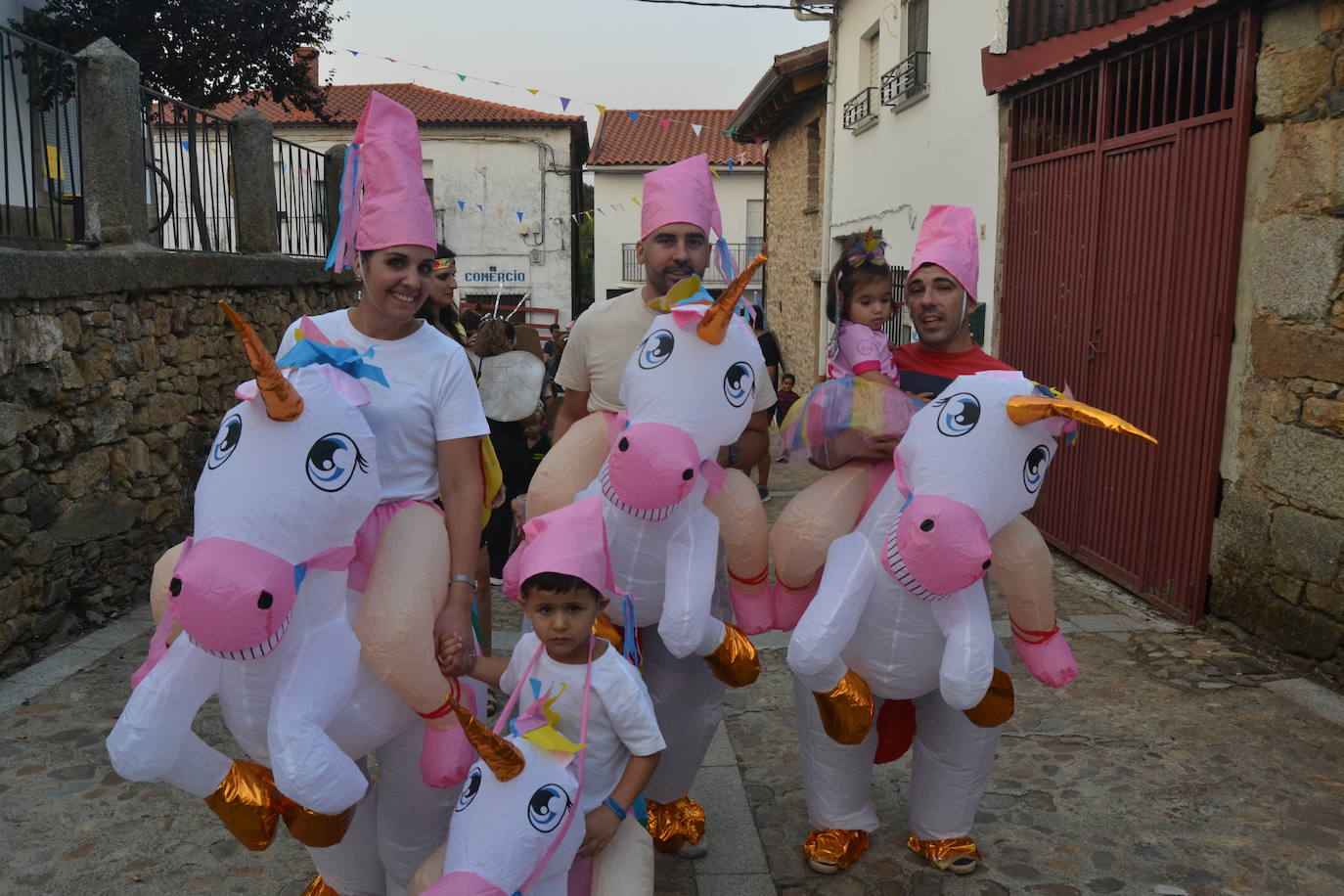 Los vecinos de El Cabaco, estrellas de las fiestas