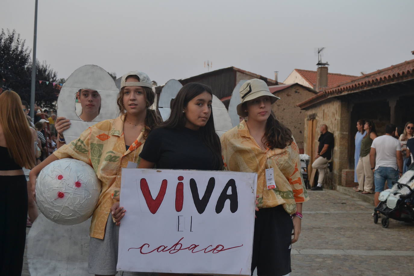 Los vecinos de El Cabaco, estrellas de las fiestas