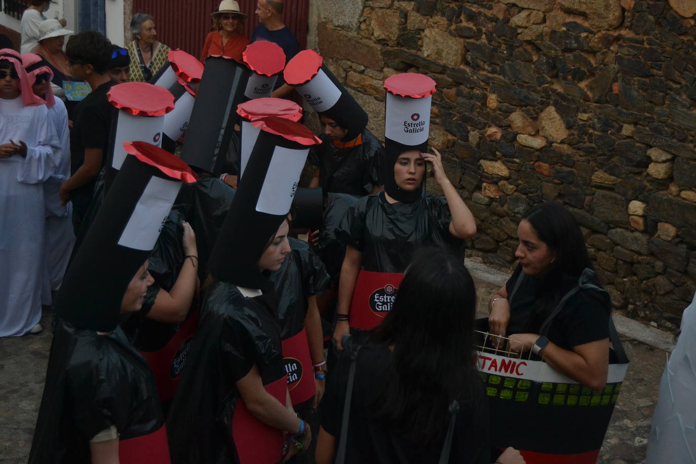 Los vecinos de El Cabaco, estrellas de las fiestas