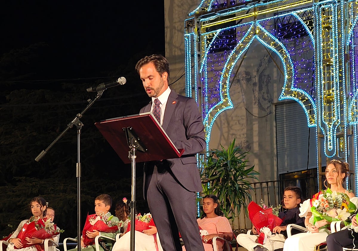 Fernando Pinto pronuncia el pregón.