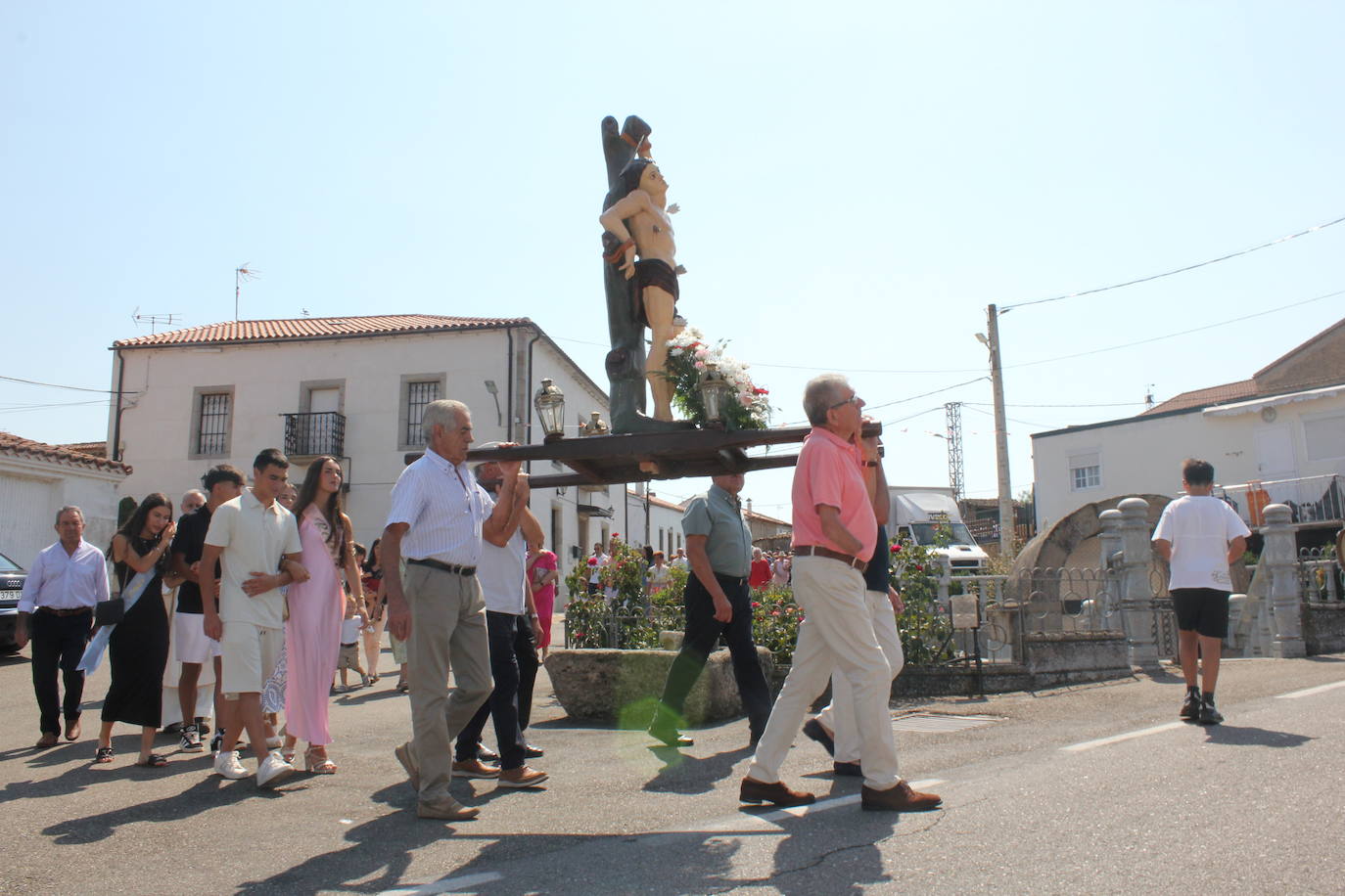 San Sebastián bendice a los vecinos de Cipérez