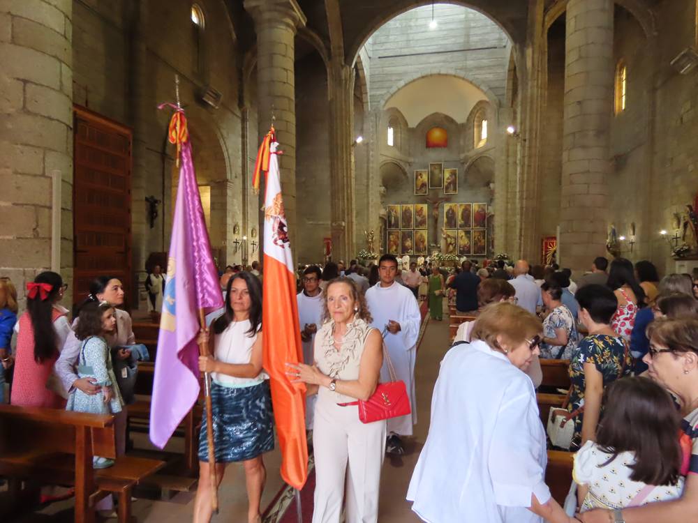 Himnos para Santa María Reina en Peñaranda de Bracamonte