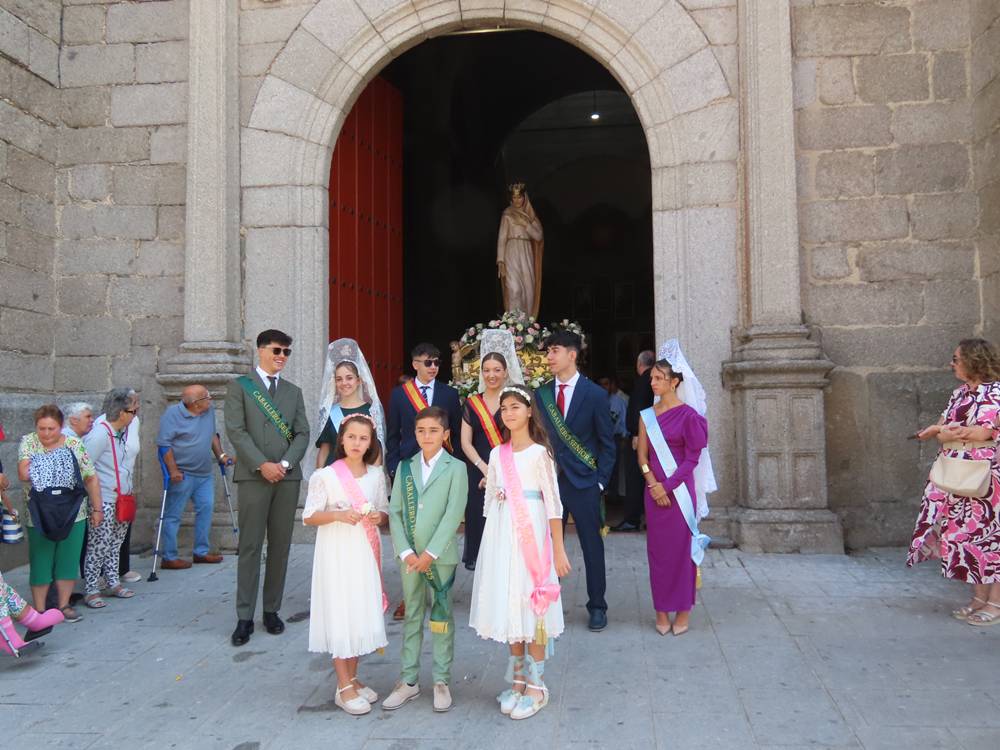 Himnos para Santa María Reina en Peñaranda de Bracamonte