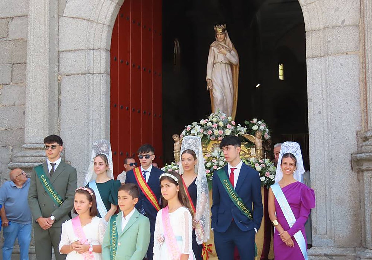 Himnos para Santa María Reina en Peñaranda de Bracamonte
