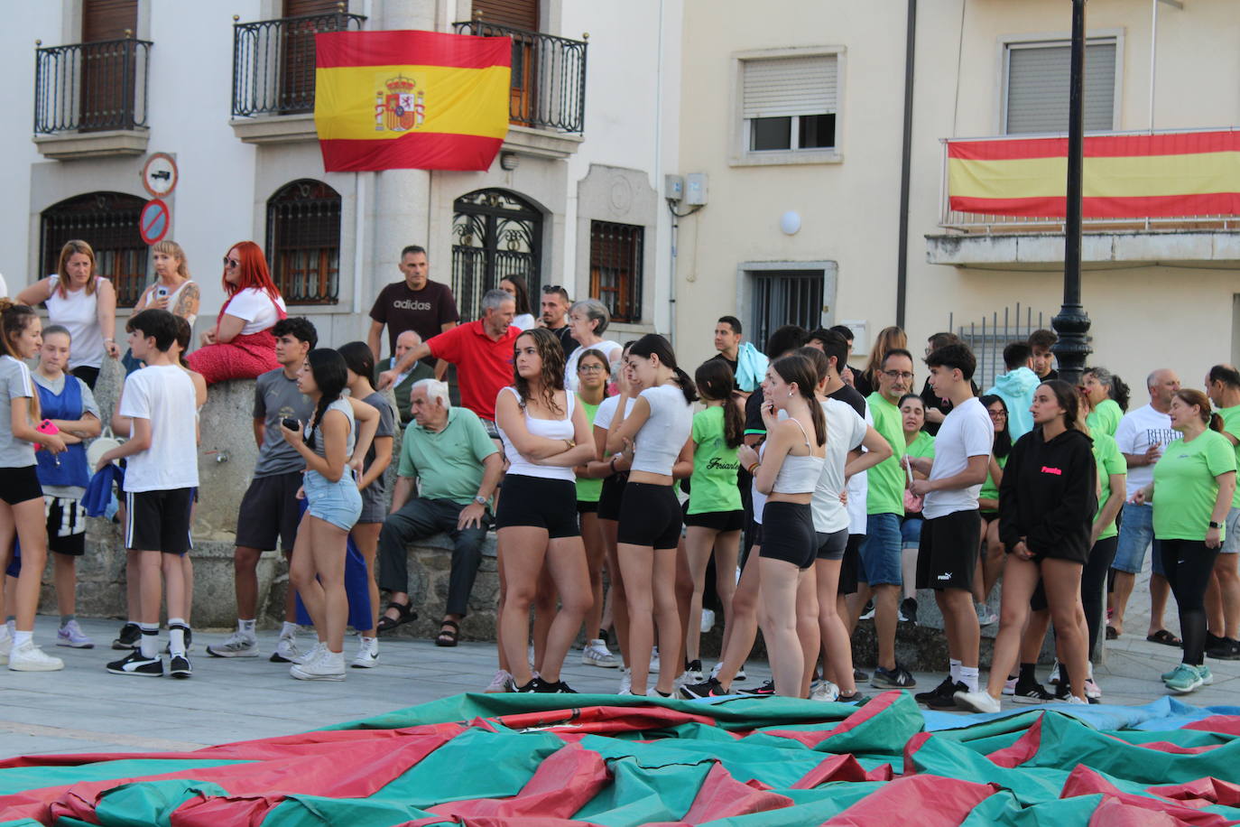 Las peñas disfrutan con las fiestas de Ledrada