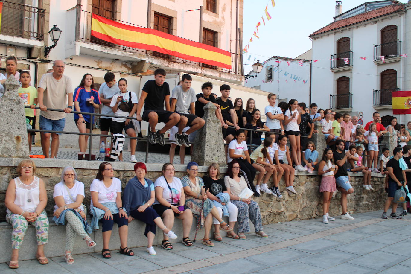 Las peñas disfrutan con las fiestas de Ledrada