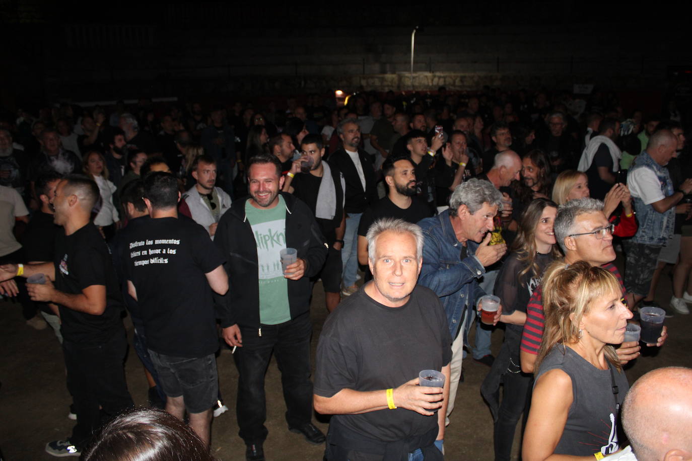 Los Santos disfruta de una completa noche de rock