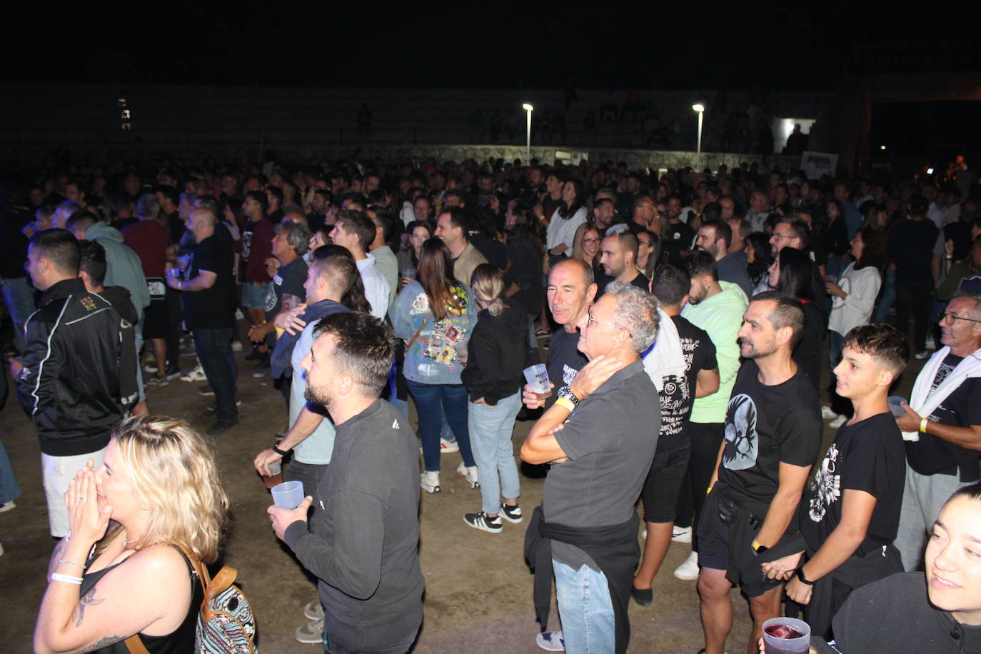 Los Santos disfruta de una completa noche de rock