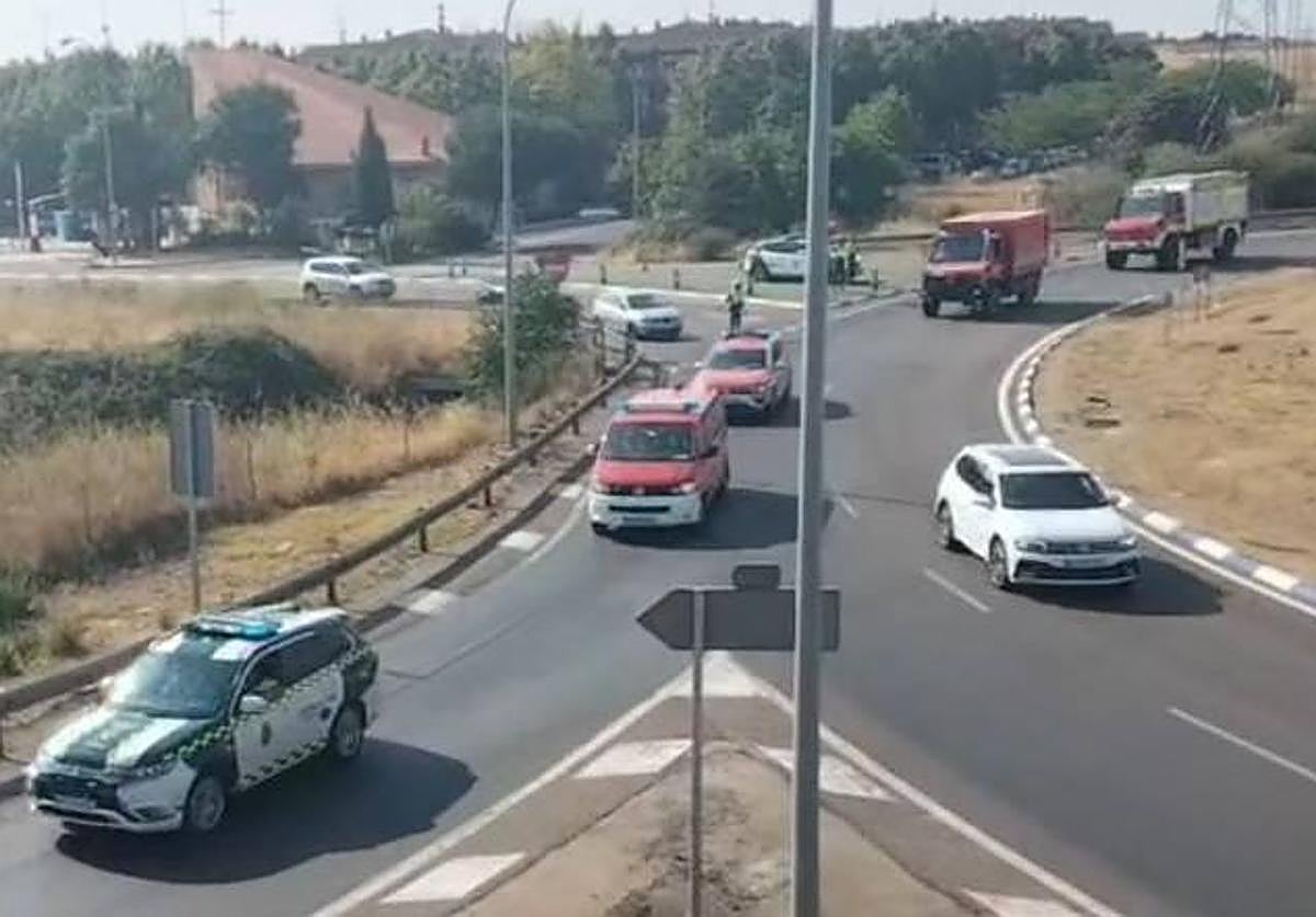 Escolta de la Guardia Civil al convoy a su paso por Salamanca.