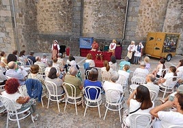 Los vecinos disfrutaron con la actuación