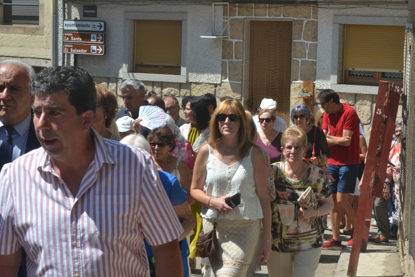 San Bartolo recibe el calor de los vecinos de Aldeadávila