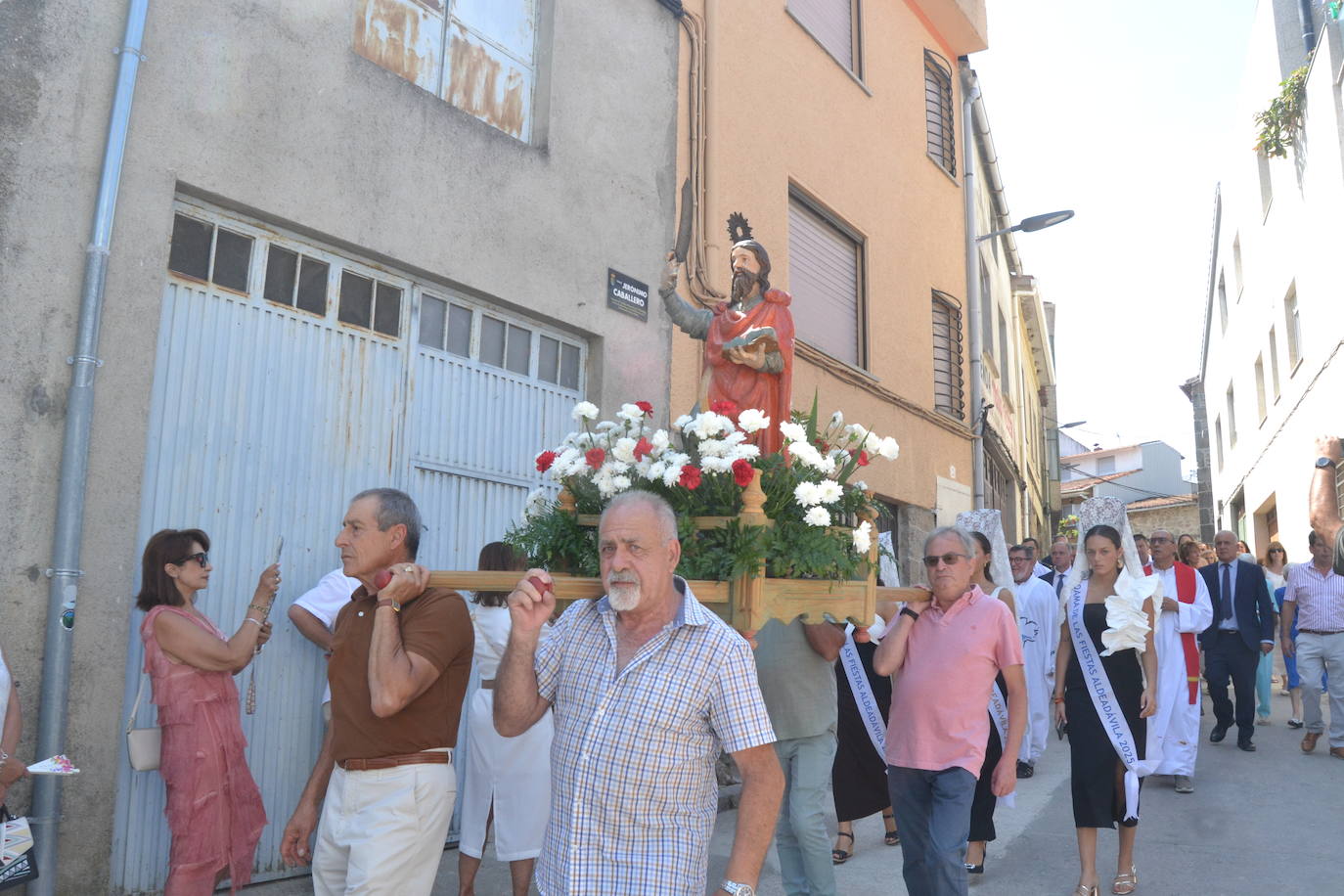 San Bartolo recibe el calor de los vecinos de Aldeadávila