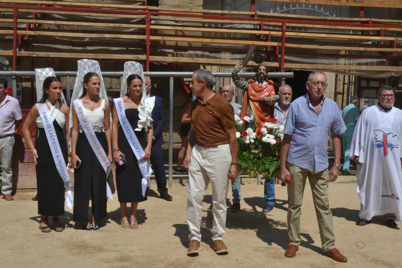 San Bartolo recibe el calor de los vecinos de Aldeadávila