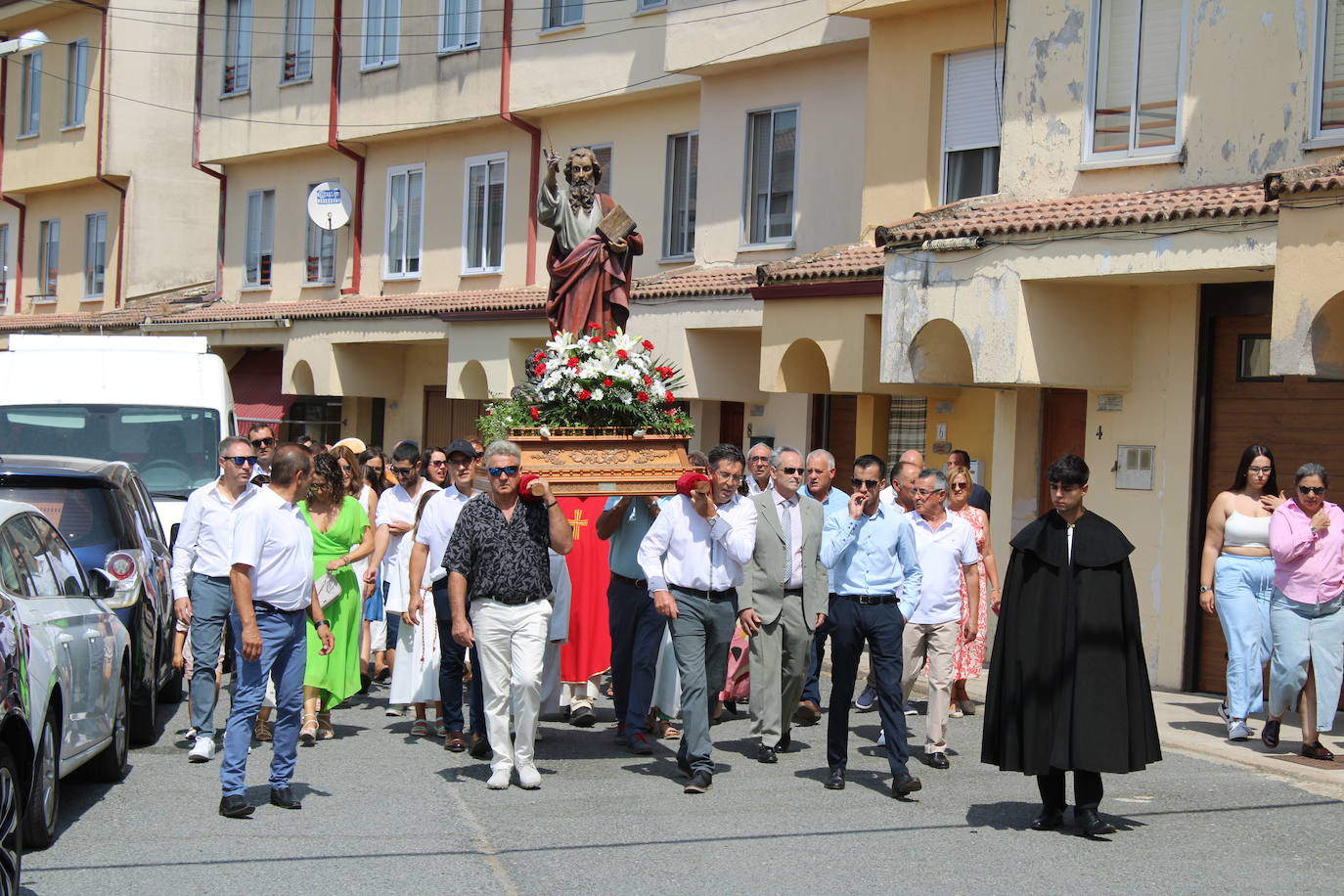Los Santos acompaña a San Bartolo en el día grande de su fiesta