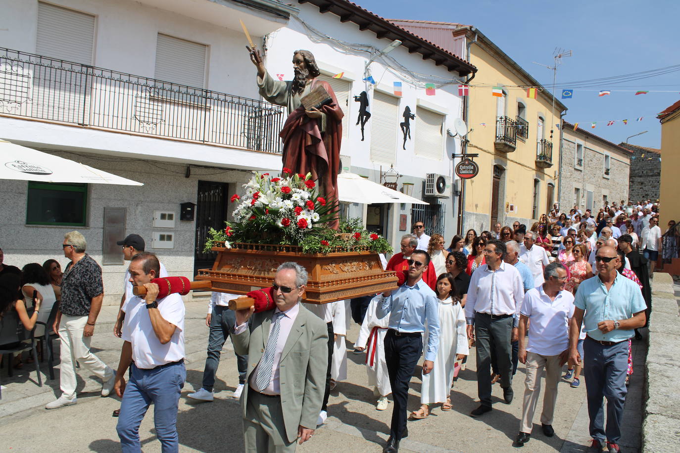 Los Santos acompaña a San Bartolo en el día grande de su fiesta