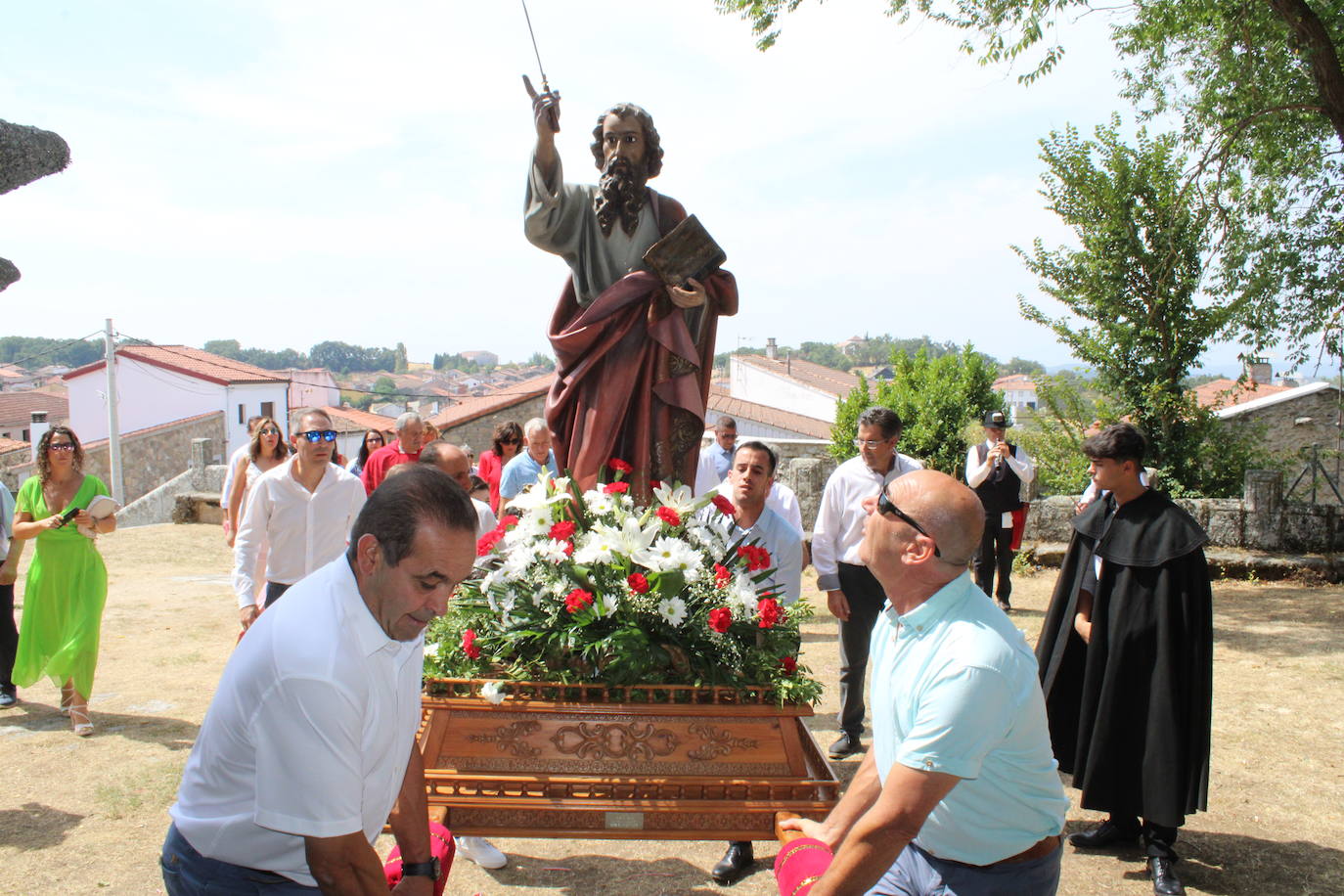 Los Santos acompaña a San Bartolo en el día grande de su fiesta
