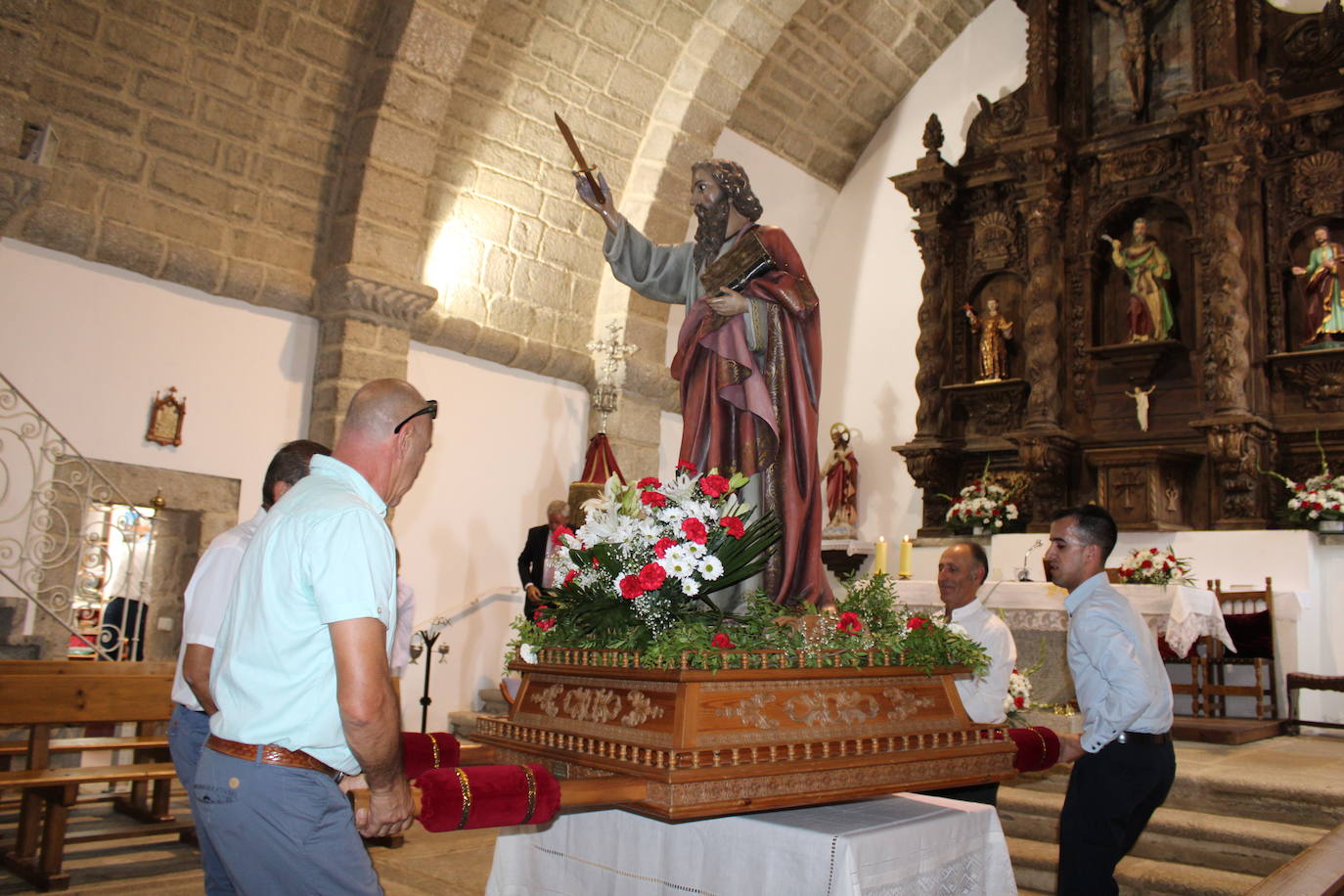 Los Santos acompaña a San Bartolo en el día grande de su fiesta