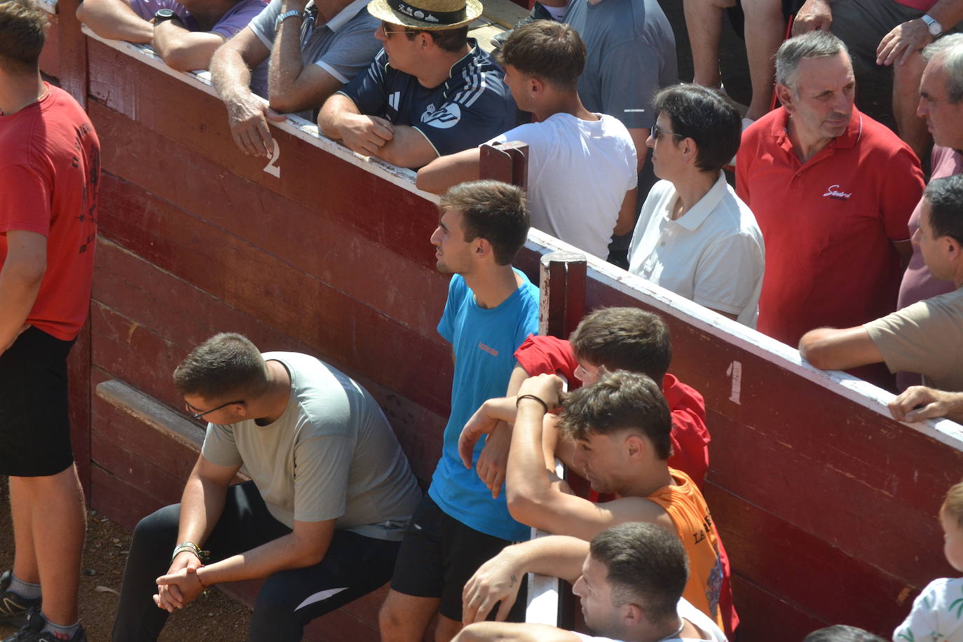 Lumbrales celebra un encierro vibrante