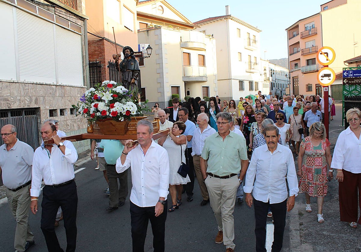 San Roque sale de nuevo a la calle en Ledrada