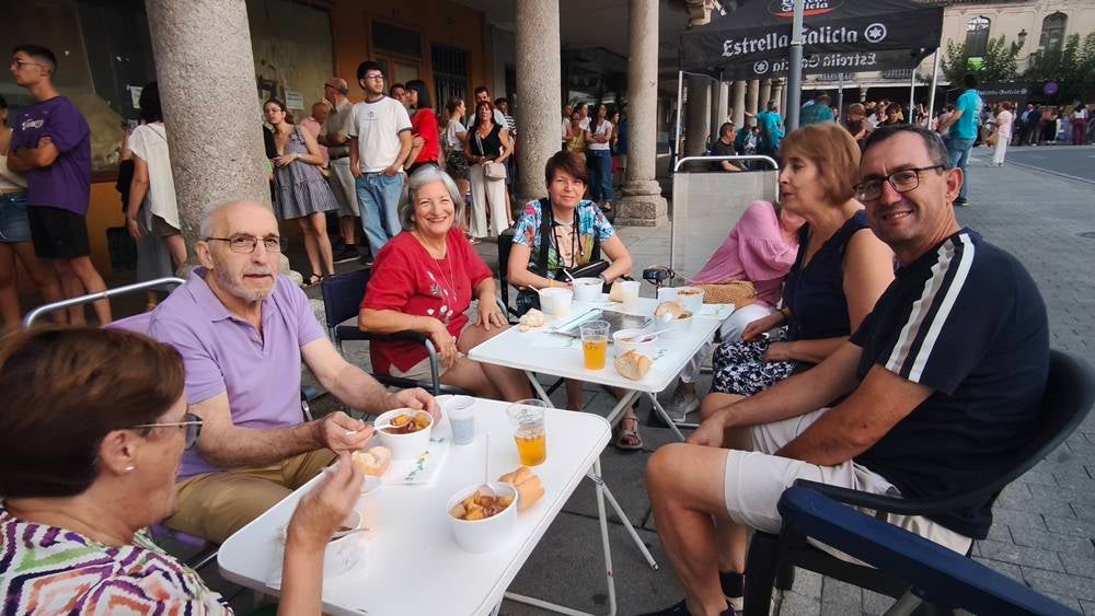 Carne de novillo para todos en las plazas de Peñaranda