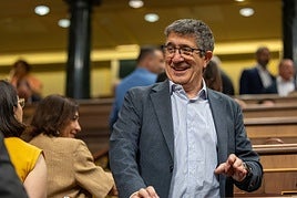 El portavoz del Grupo Socialista en el Congreso, Patxi López.