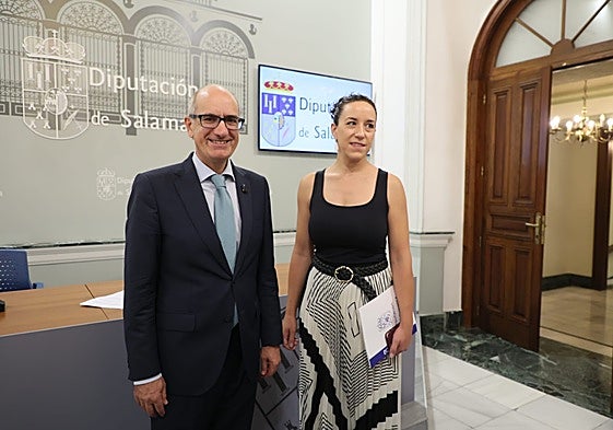 El presidente de la Diputación de Salamanca, Javier Iglesias, y la diputada Pilar Sánchez.