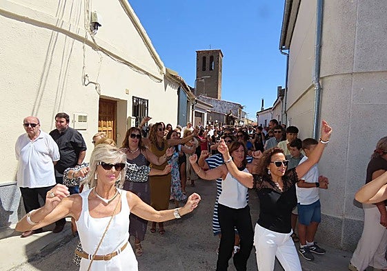 Procesión con San Agustín