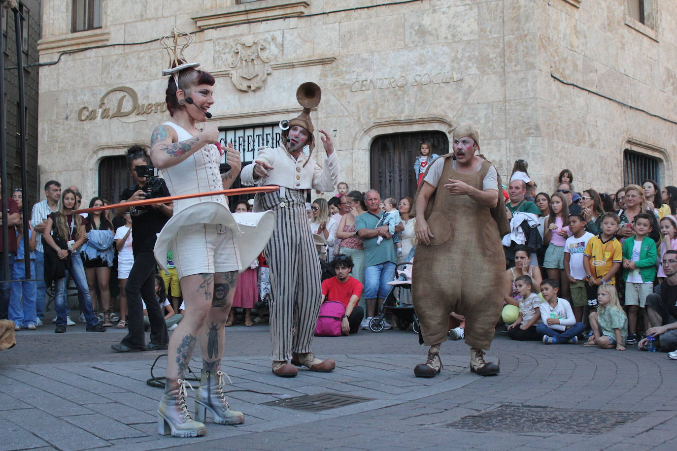 Penúltima jornada de la Feria de Teatro en Ciudad Rodrigo: dos estrenos absolutos e impronta internacional