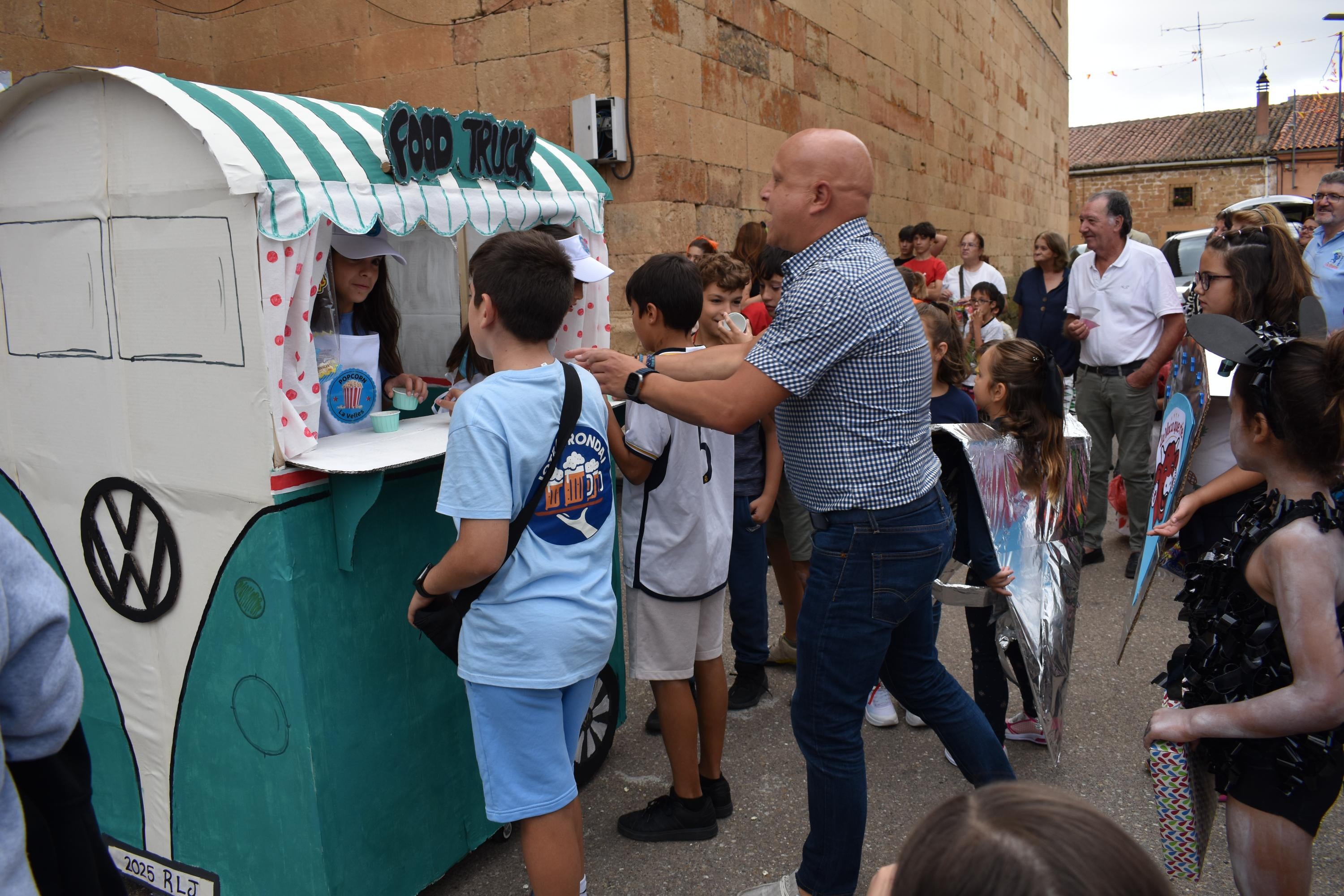 Color, originalidad y mucha diversión en La Vellés