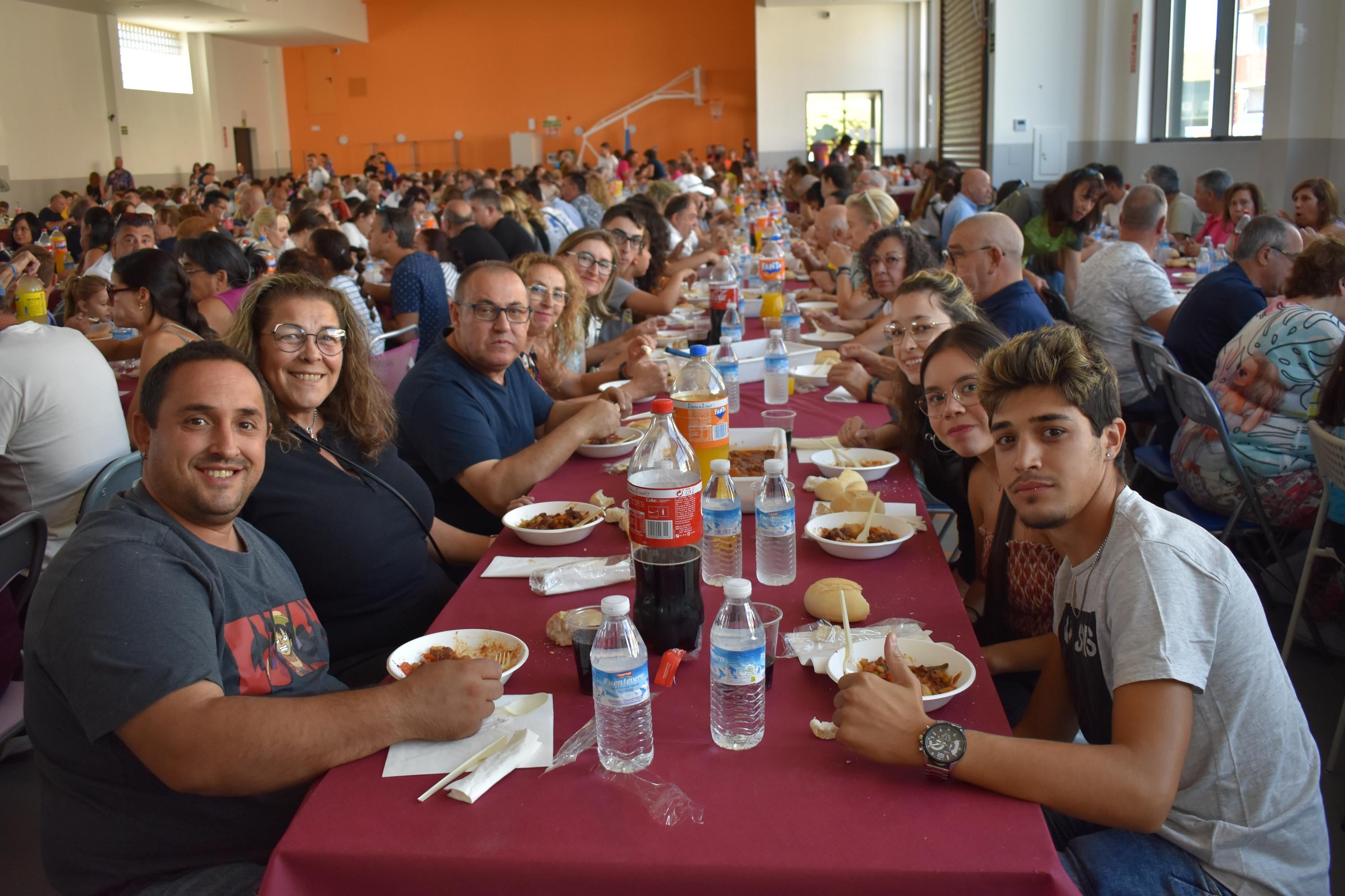 Villares de la Reina mezcla gastronomía y solidaridad a favor de los afectados del incendio de Cipérez