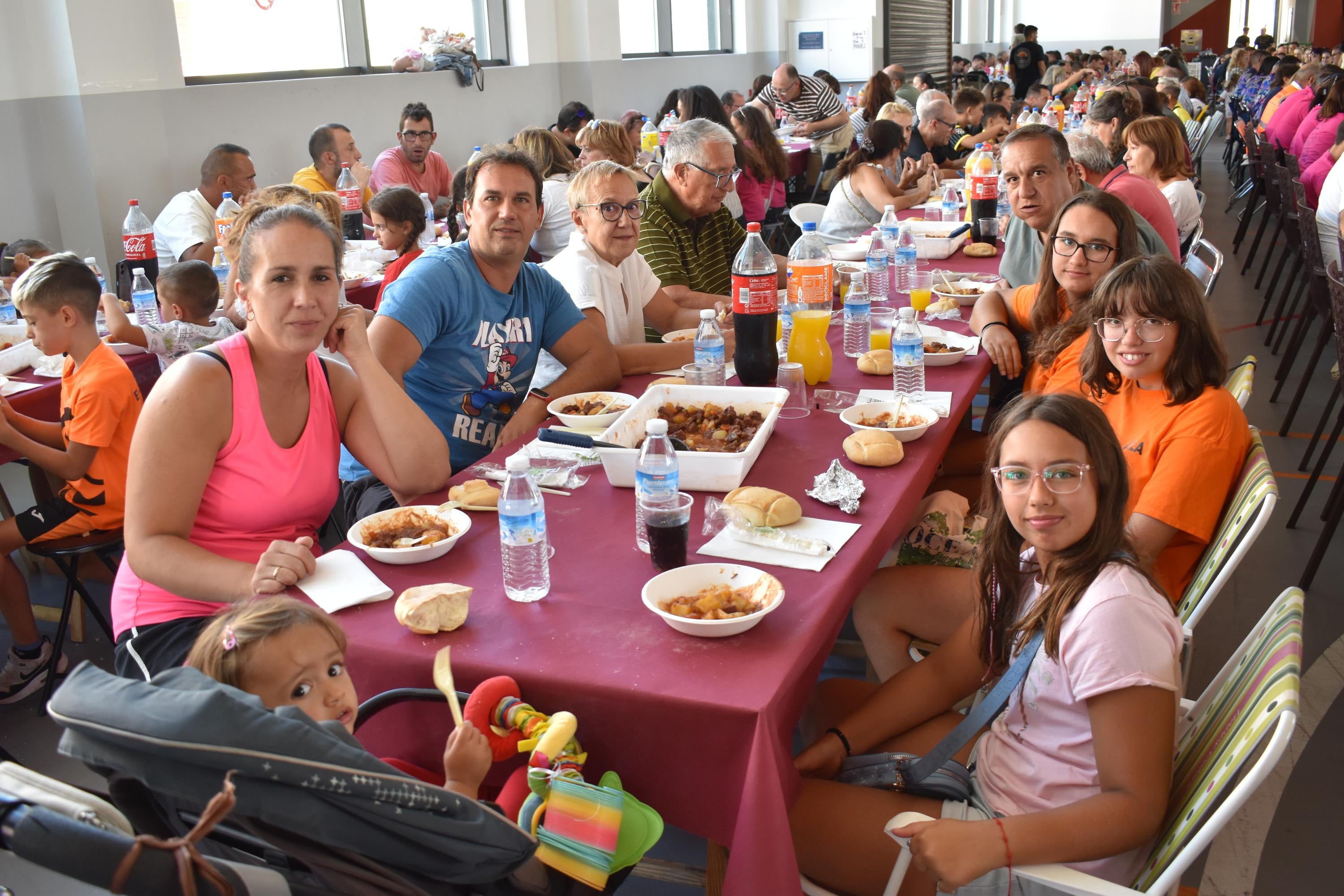 Villares de la Reina mezcla gastronomía y solidaridad a favor de los afectados del incendio de Cipérez