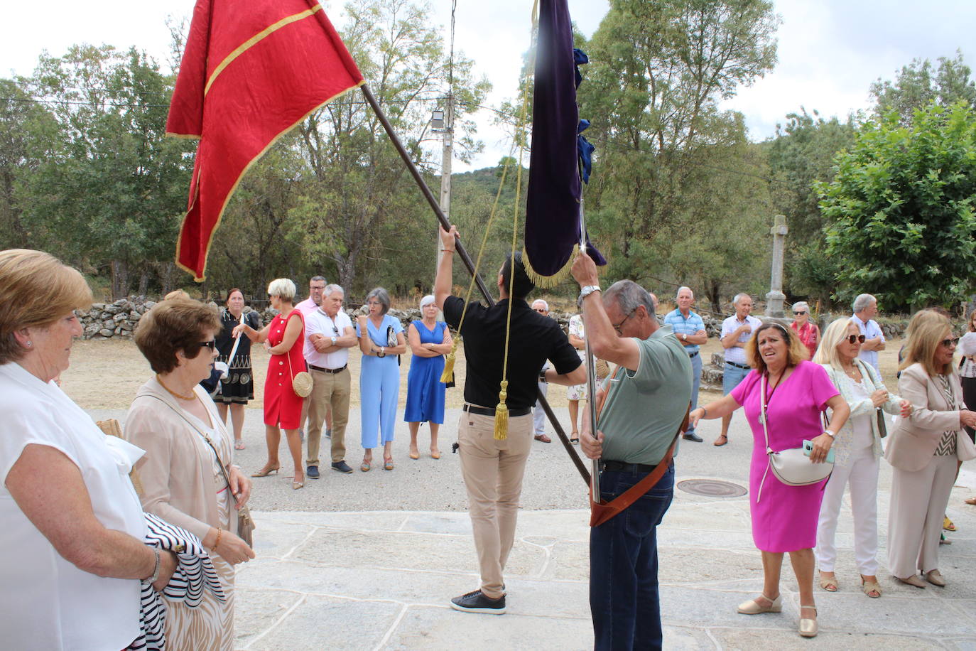 Los fieles de Sorihuela acompañan al Cristo de Valvanera