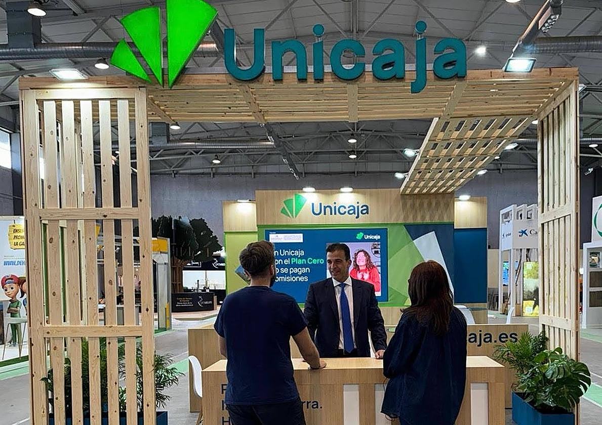 Estand de Unicaja en Salamaq.