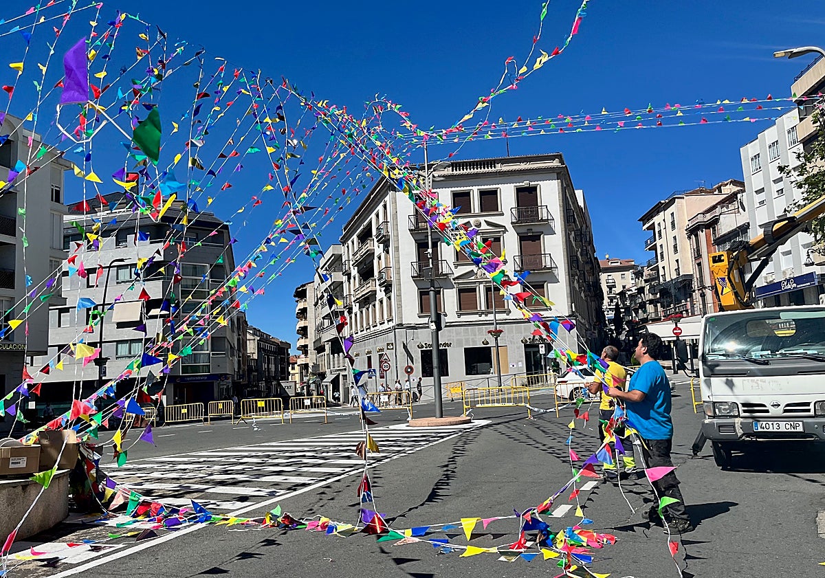Imagen principal - Béjar contará con servicio de autobús para el día de la Virgen
