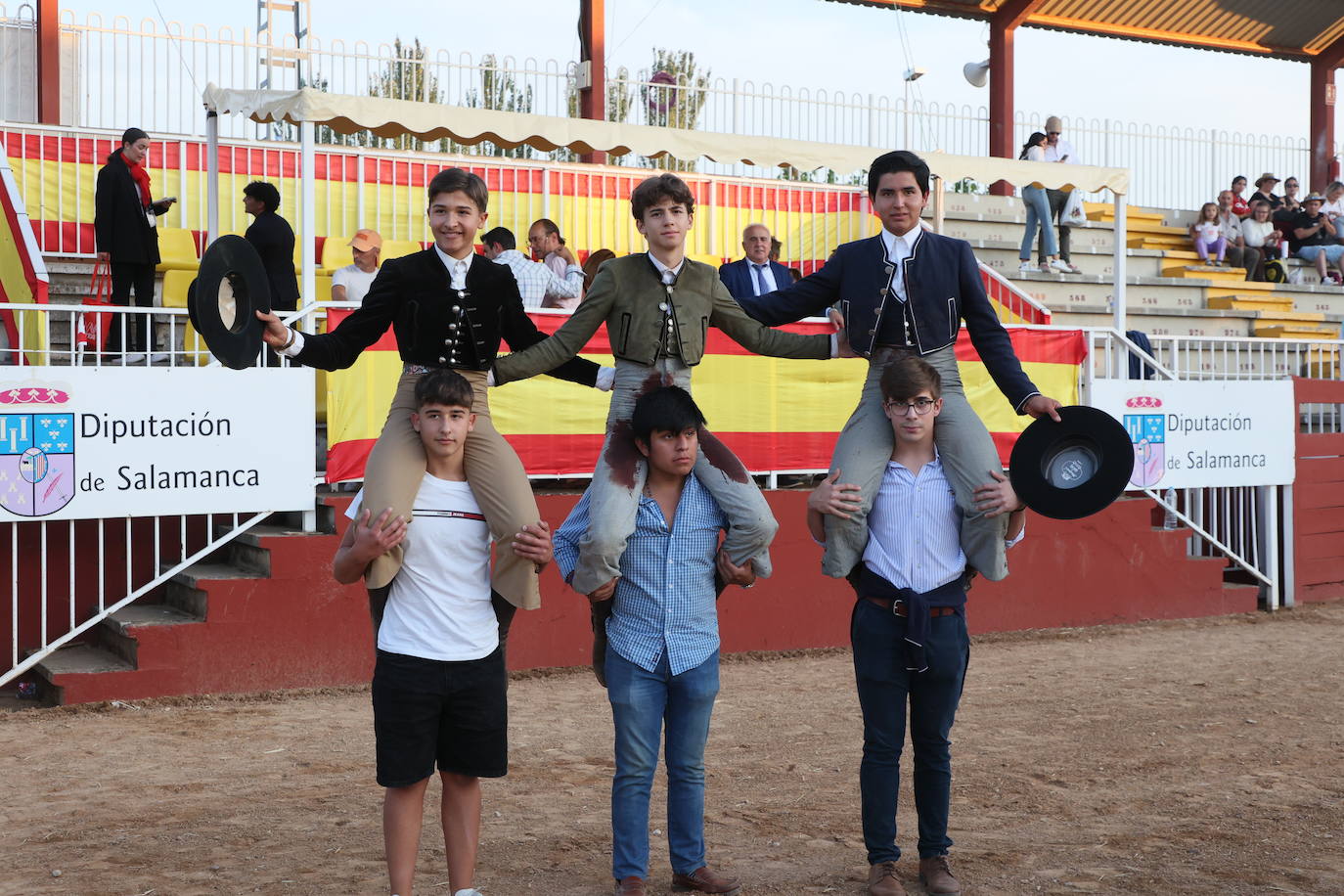 Dos orejas para Berdejo, Vanegas y Panero