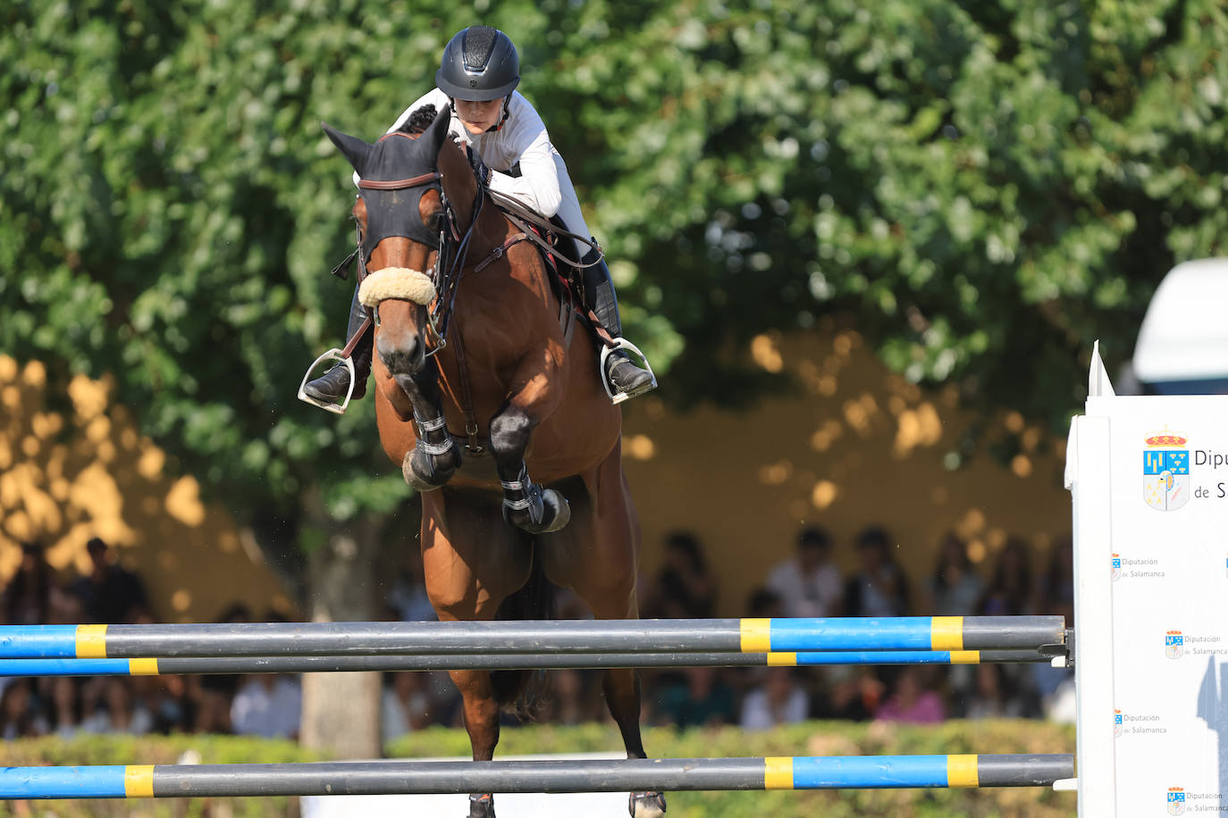 Ambientazo en la primera jornada de un concurso de saltos que enamora a Salamanca