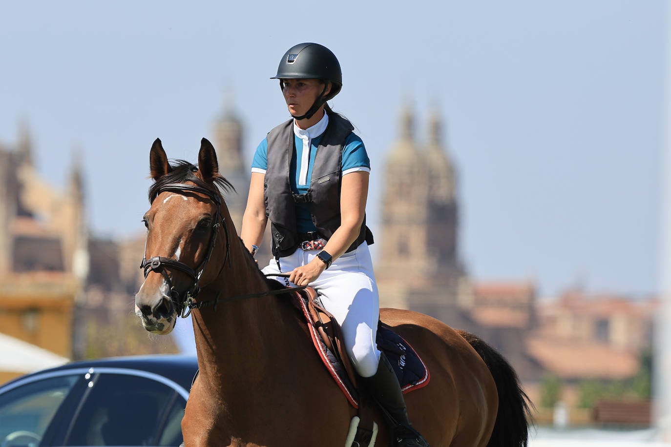 Ambientazo en la primera jornada de un concurso de saltos que enamora a Salamanca