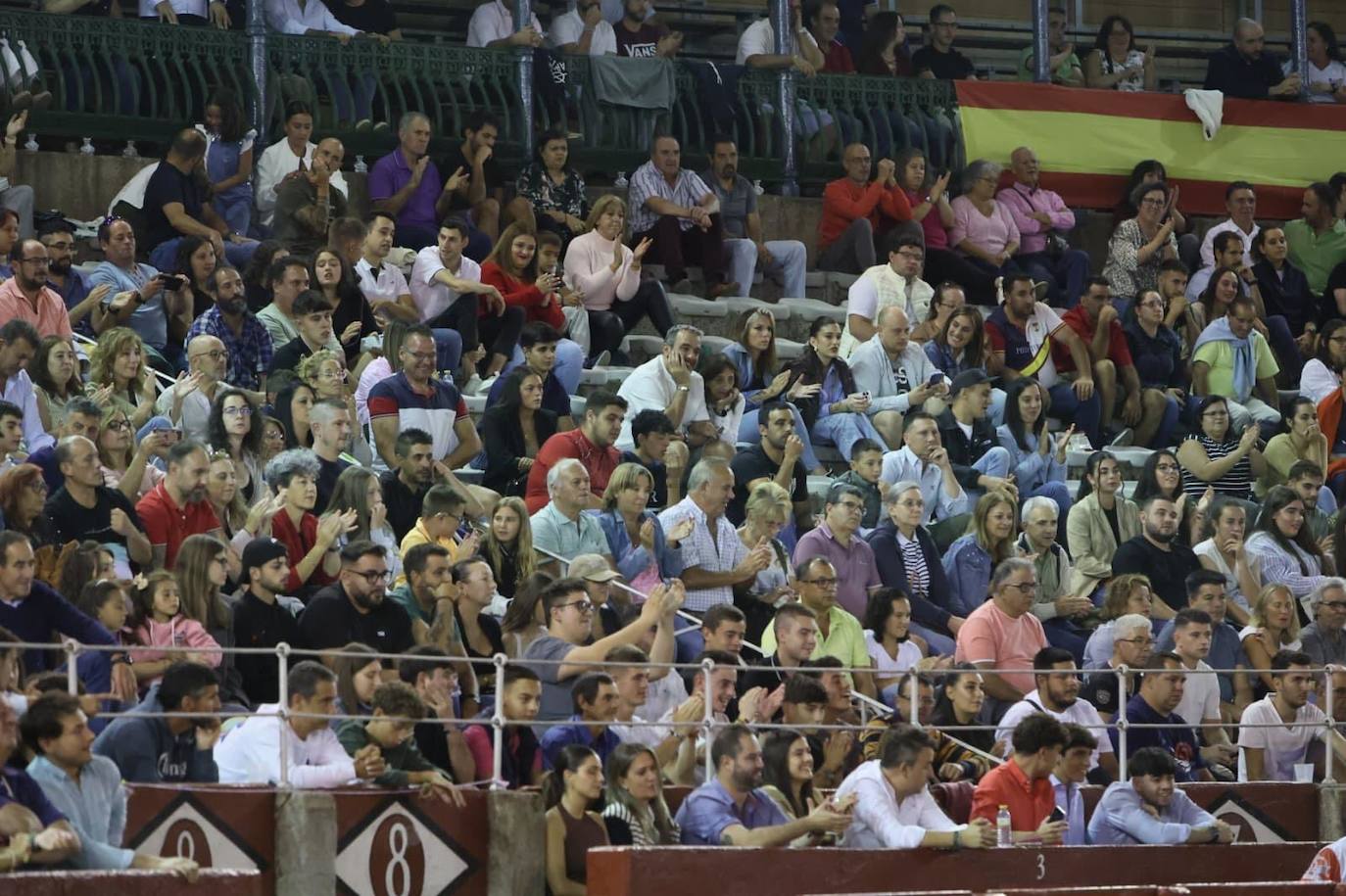 Las mejores imágenes del espectacular concurso de recortes que abrió la Feria en La Glorieta